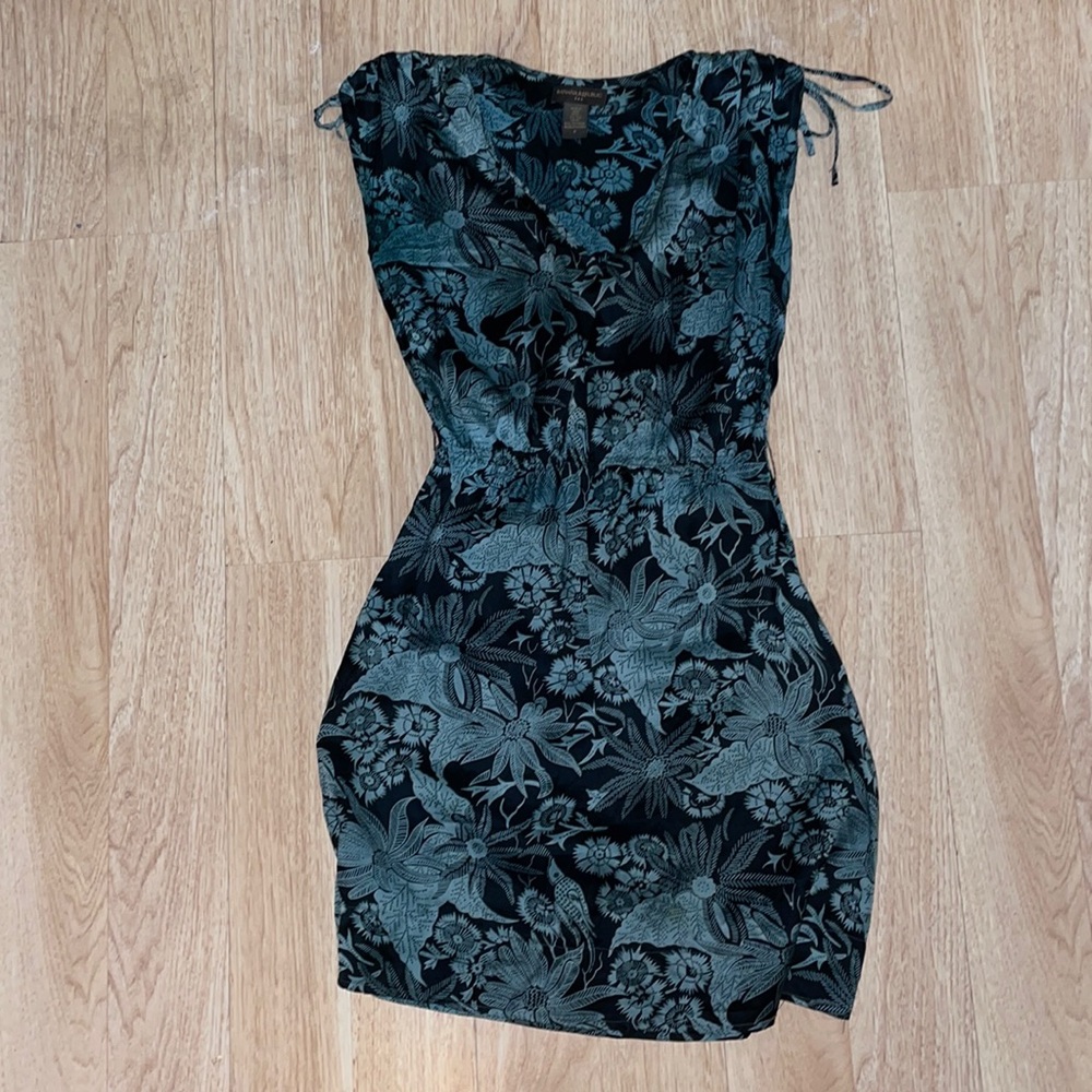 Banana Republic 100% silk mini dress size 0